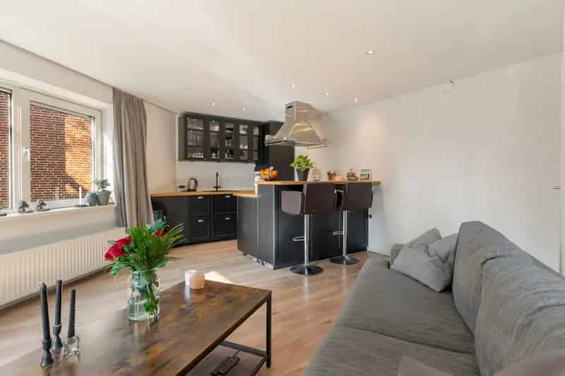 3-kamer appartement Huizermaat  Ruim balkon Zuidwesten