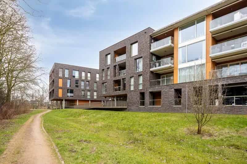 Appartement te Rosmalen Ruim Balkon 2 slaapkamers Parkeerplaats Berging