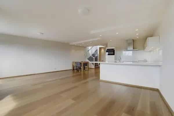 Huren woning: Reageer via Funda of Pararius