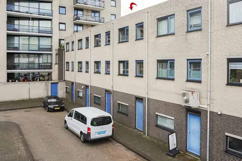 Huis te koop Rotterdam: Praktijkruimte en woning