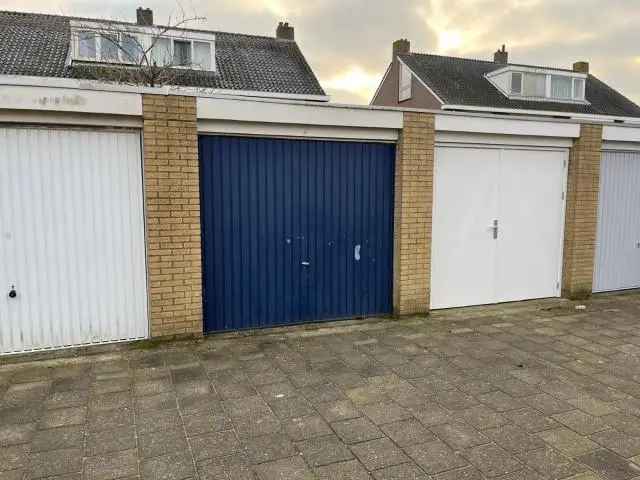 Garagebox Middelburg 14m2 Stalen Kanteldeur