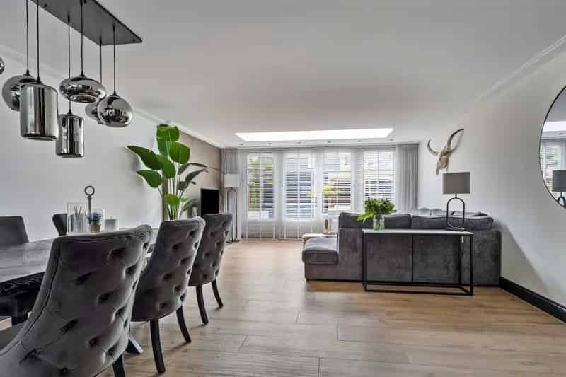 Huis te koop Hoofddorp: Instapklare gezinswoning met 12 zonnepanelen