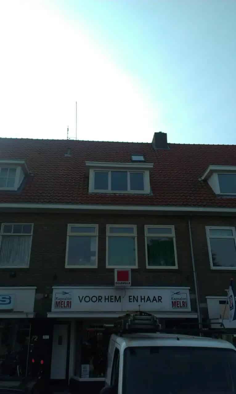 Ruime dubbele kamer eigen wastafel veel licht
