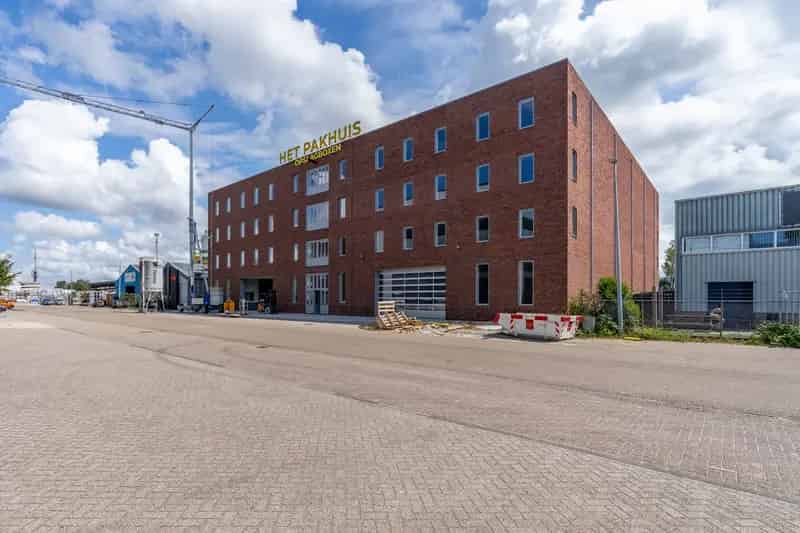 Modern Kantoor 380m² te Huur Alkmaar Ruim Dakterras