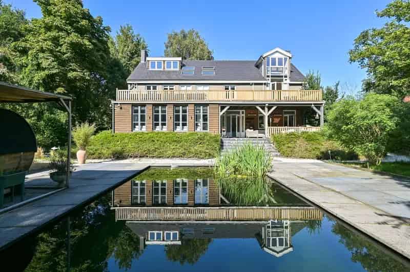 Luxe Villa Wassenaar 500m2 4 slaapkamers Zwemvijver