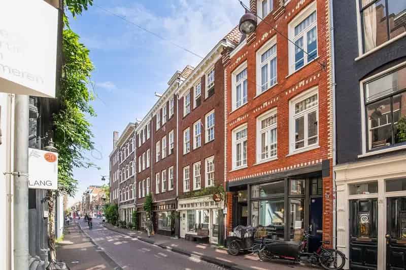 Jordaan Appartement te Koop: Licht 2-Kamerappartement 37m²