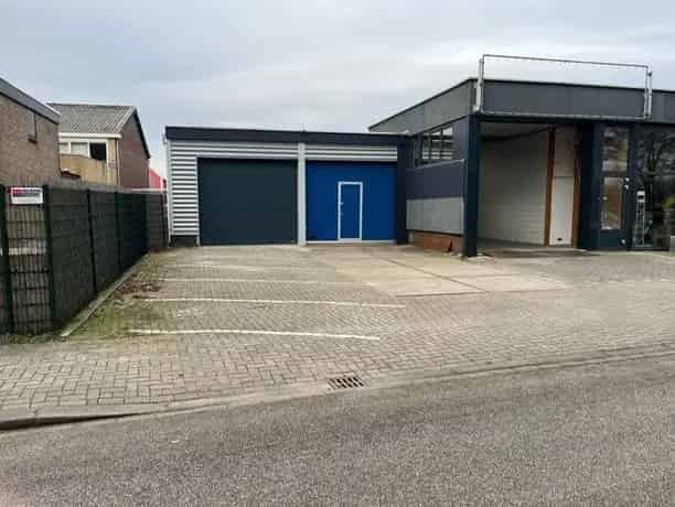 Bedrijfshal te huur Wormerveer Molletjesveer