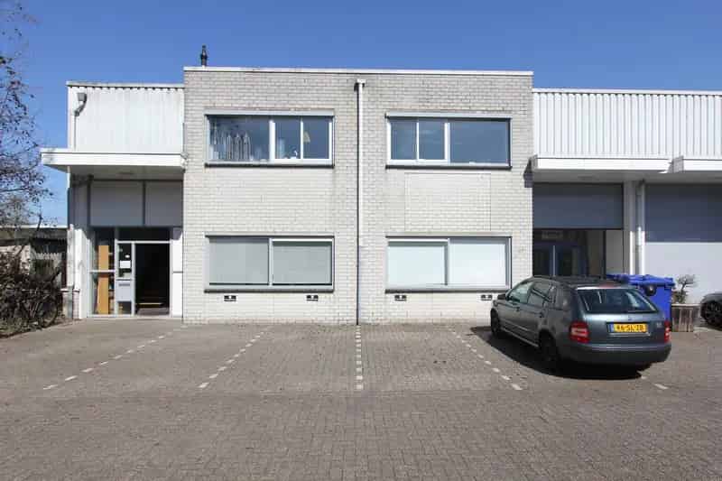 Bedrijfshal te Huur Heemstede 362m²