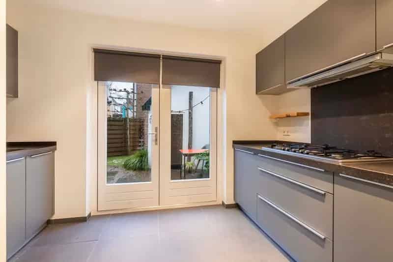 Te Koop: Moderne Twee-onder-een-kapwoning Apeldoorn