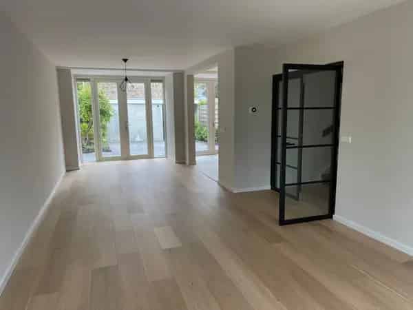 Gerenoveerde Eengezinswoning 5 Slaapkamers Wassenaar