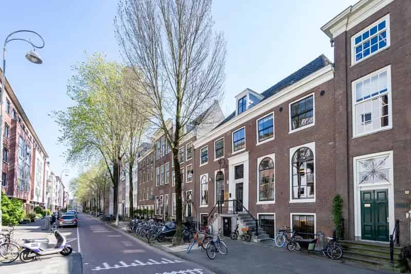 Kantoorruimte Amsterdam Rapenburgerstraat 200m²
