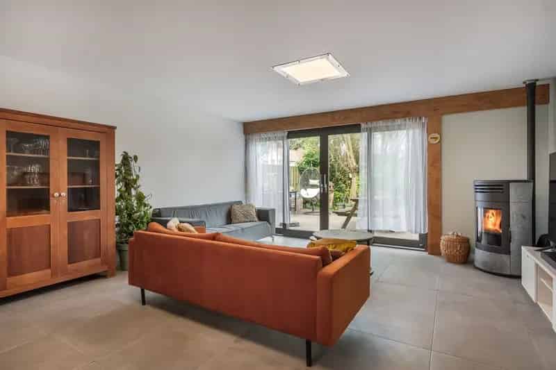 Huis te koop Brakel: Ruime woning met bijgebouw
