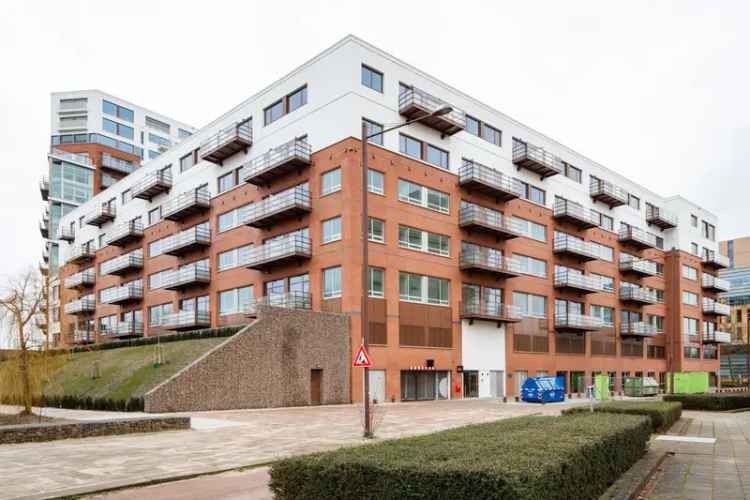 Appartement Te Huur in 50, Karl Marxpad, Amsterdam, Noord-Holland