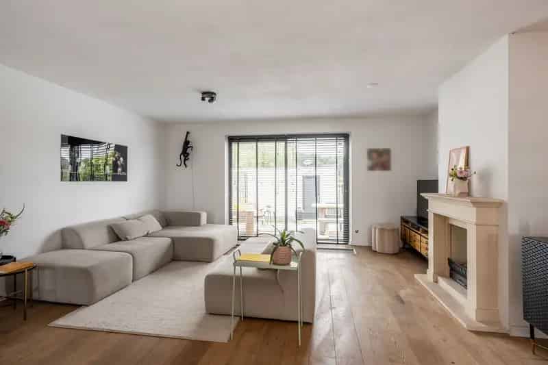 Huis te koop Vlaardingen Holy-Noord 4-kamer hoekhuis nieuw gerenoveerd