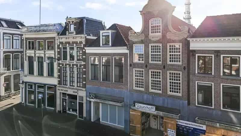 Appartement Leeuwarden: Monumentaal Pand Twee Laag