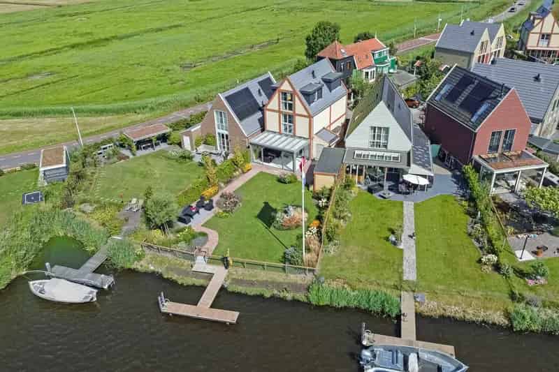 Luxe Villa aan de Zaan 5 slaapkamers Domotica Aanlegsteiger