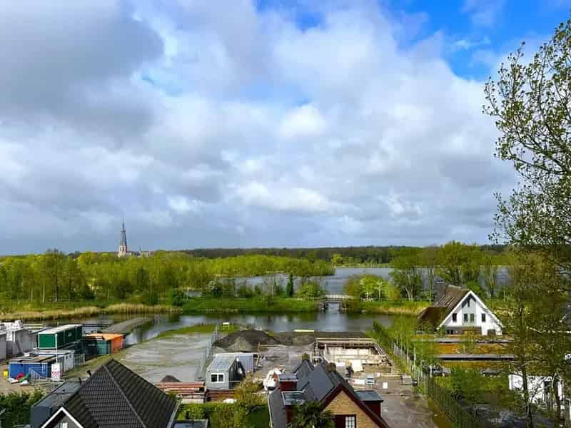 Ruim hoekappartement 81m2 Amsterdam - 2 slaapkamers - Balkon - Uitzicht Poel