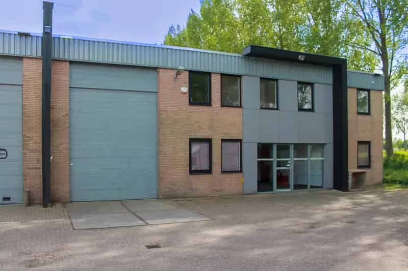 Bedrijfshal Weesp 497m2 Amsterdam Rijnkanaal