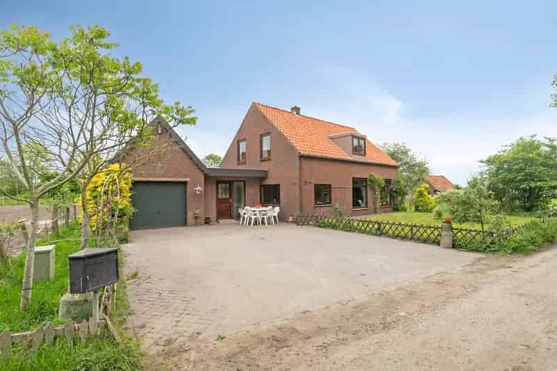 Huis te koop Ede: 5 slaapkamers, 2285m² perceel, renovatie/nieuwbouw