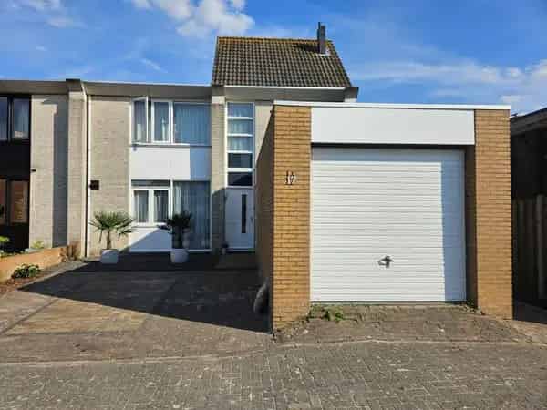 Ruime Tweekapper Bergse Plaat met Garage en Aanlegsteiger