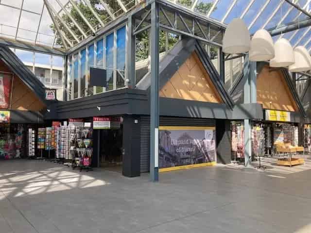 Winkel te Huur Oosterhout Arendshof 130m2