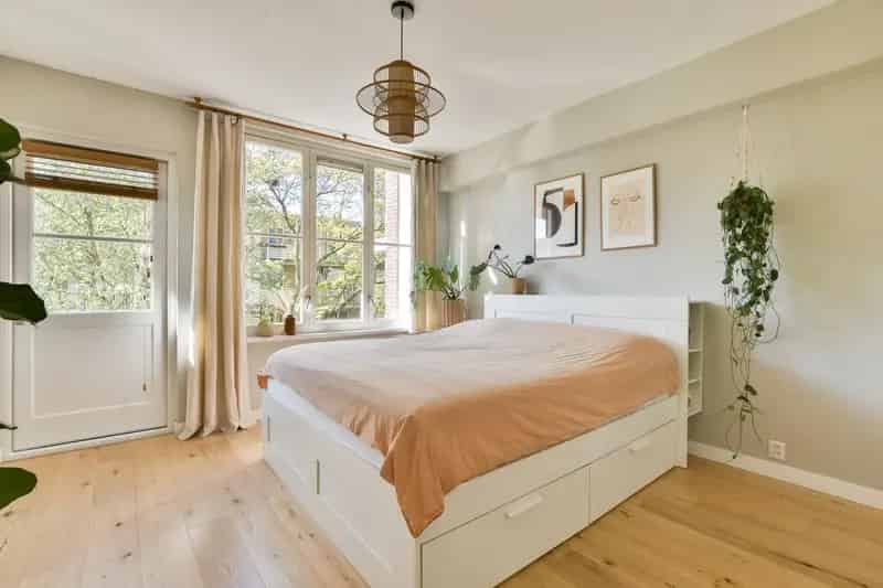 Appartement Amsterdam Oost 2 slaapkamers eigen grond