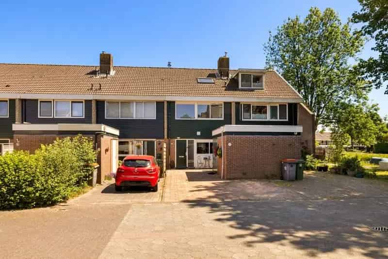 Ruime 3 Slaapkamers Eengezinswoning Monnickendam