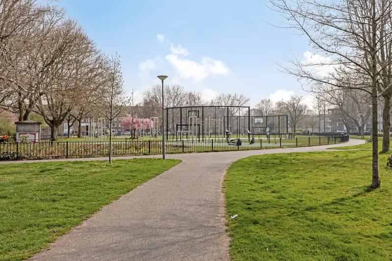 3 Kamer Appartement Carnisse Balkon Berging 53m2