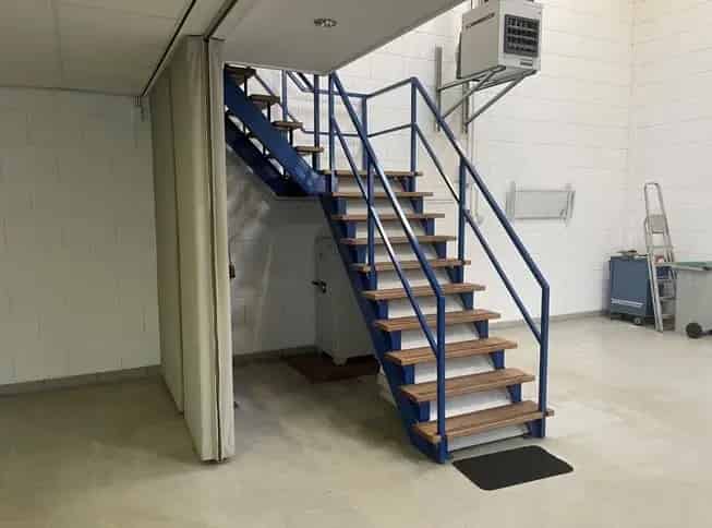 Bedrijfshal Zuidland te koop: Multifunctionele ruimte 192m2