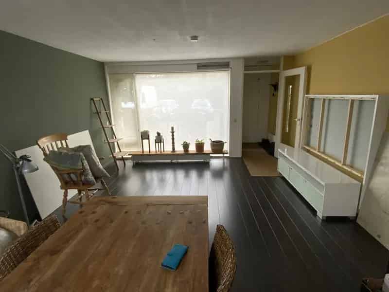 2 Slaapkamer Huis met Tuin - Nieuwe Badkamer