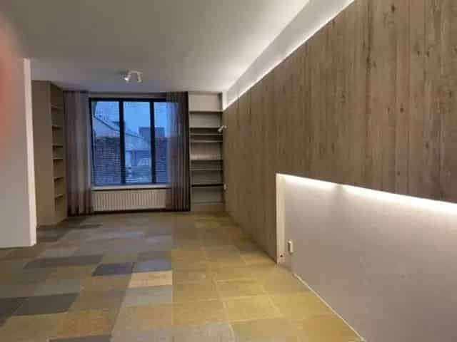 Hoekwoning Veldhoven 5 Kamers 170m2
