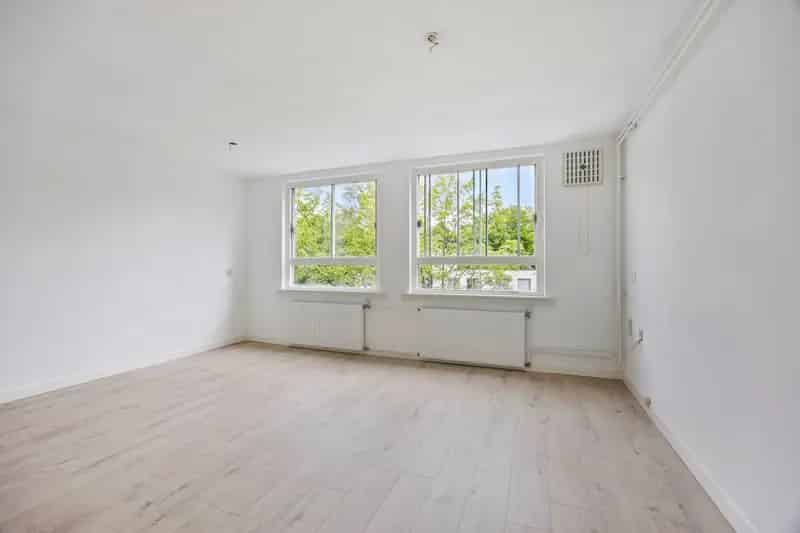 Amsterdam Venserpolder: 2-kamer appartement nabij Arena
