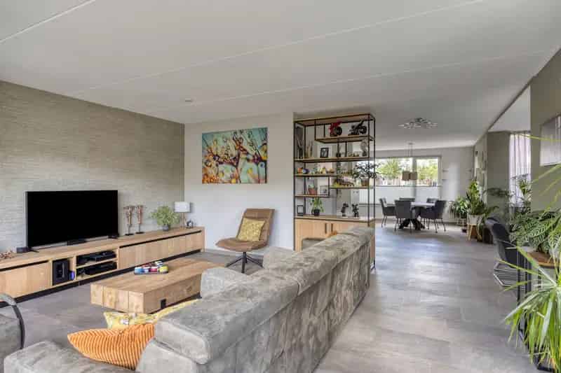 Huis te koop Made: Instapklare woning 173m² met 18 zonnepanelen