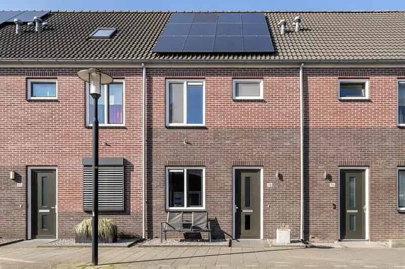 Hengelo Familiewoning 3 slaapkamers Zonnepanelen Airco