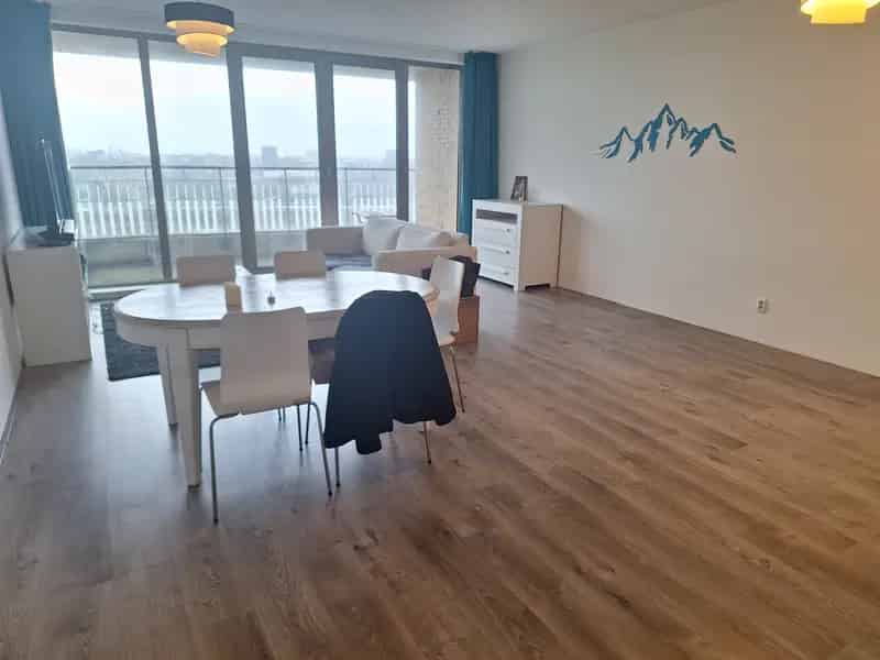 Fijne huurder gezocht voor kamer.