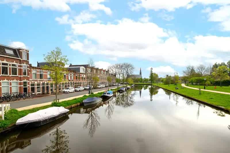 Gerenoveerde Bovenwoning Leiden Centrum 43m2 Nieuwe Keuken Badkamer