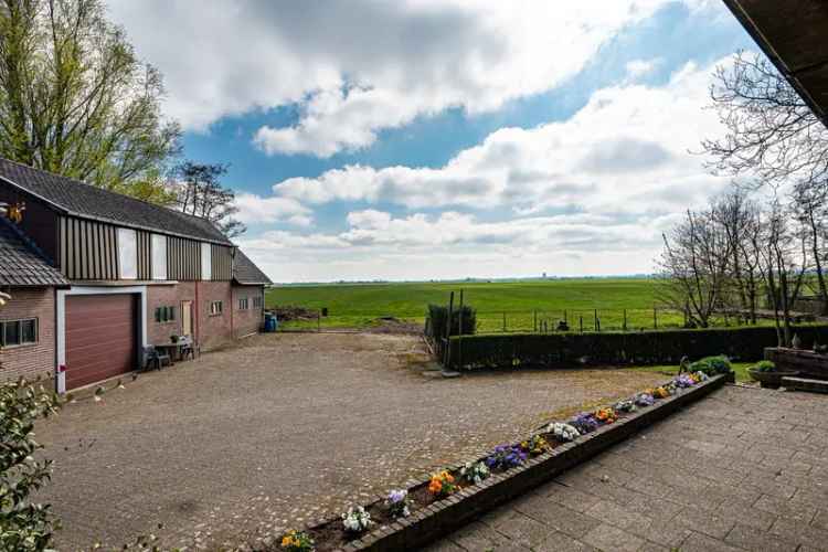 Huis te koop Eemdijk grote grond te renoveren