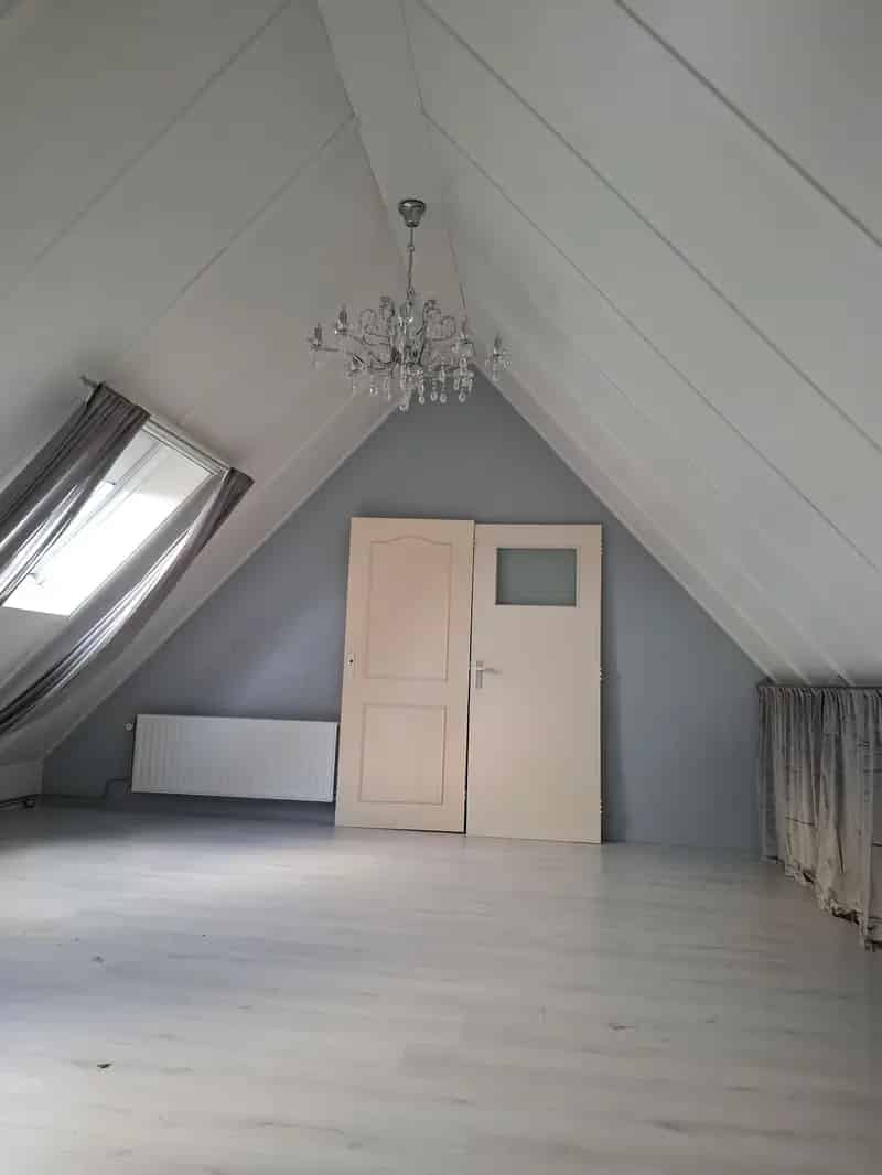 Ruime Tweekapper 4 Slaapkamers Zonnepanelen Grote Zolder