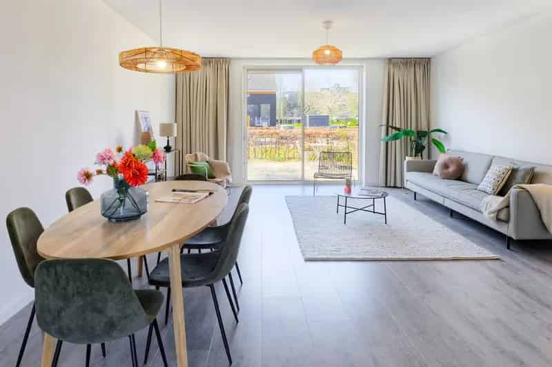 Moderne Tussenwoning Berkel en Rodenrijs 5 Slaapkamers Eigen Parkeerplaats