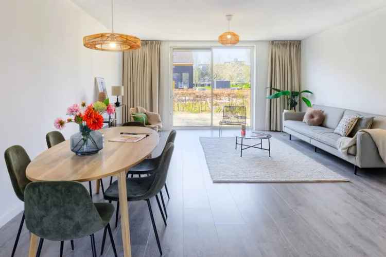 Moderne Tussenwoning Berkel en Rodenrijs 5 Slaapkamers Eigen Parkeerplaats