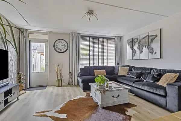 Gezinswoning Tolberg Roosendaal 3 slaapkamers tuin