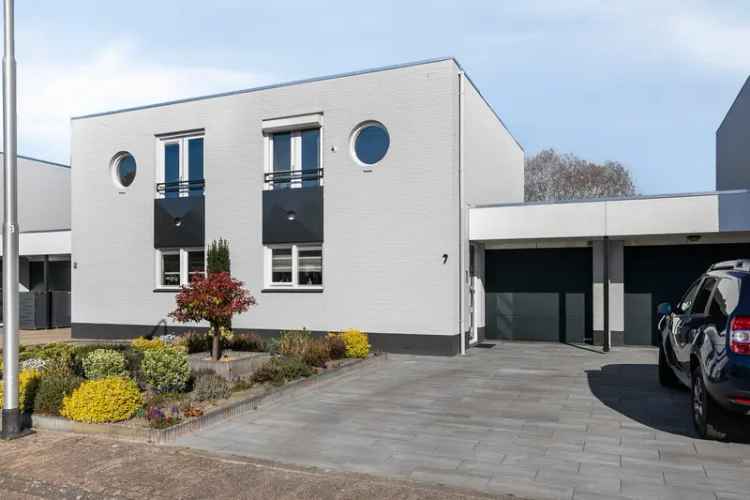 Semi-bungalow Tuindorp De Kievit Ruime Tuin 10 Zonnepanelen