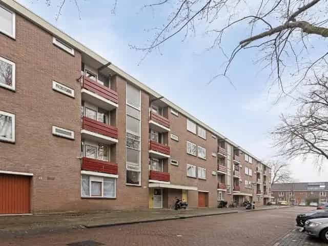 2 Kamer Appartement Amsterdam Noord 59m2 Tuin