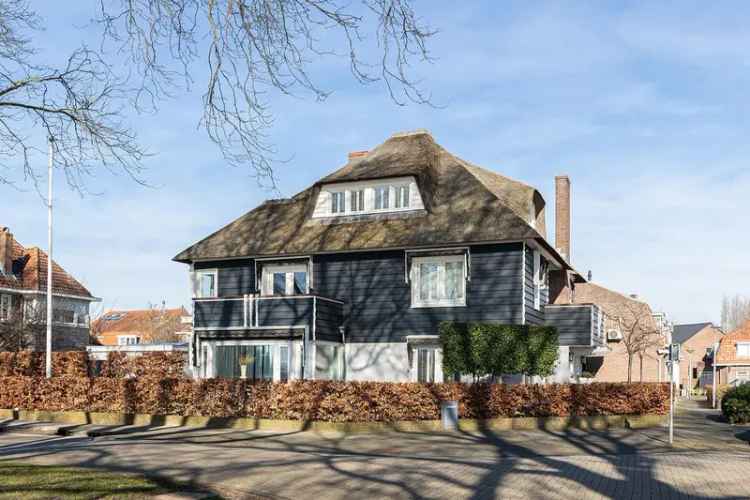 Luxe Villa Beneden Merwede 6 slaapkamers Wellness Garage
