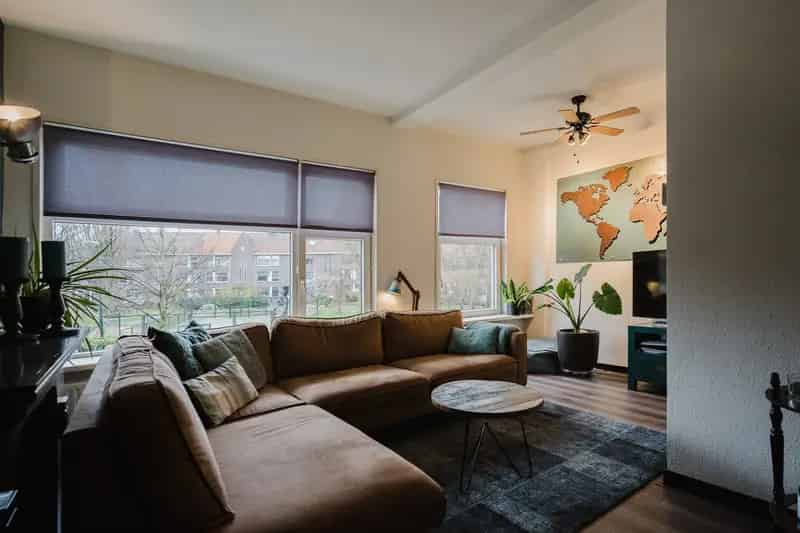 Ruime bovenwoning met serre en 2 terrassen starters