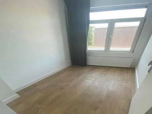 Kamer Den Haag Laakkwartier Nabij Openbaar Vervoer