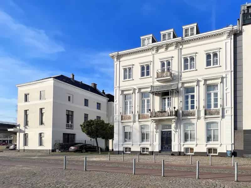 Loftappartement Arnhem Rijnkade: Luxe Wonen aan het Water