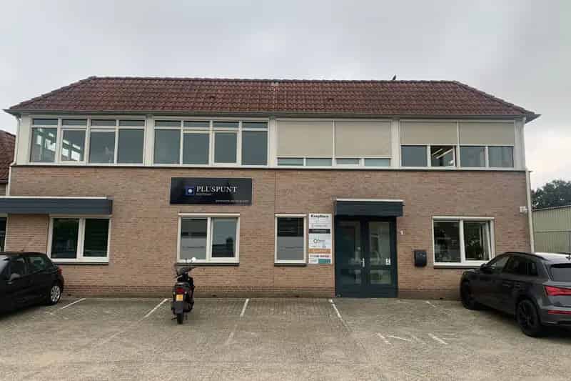 Kantoorruimte te Huur Weurt 260m2 begane grond 240m2 verdieping