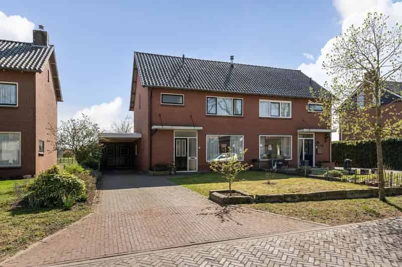 Twee Onder Een Kapwoning Stokkum 4 slaapkamers 137m2