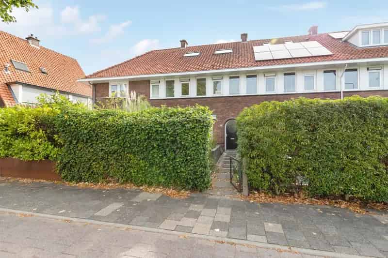 Huis te koop: Gijsbrecht van Amstelstraat 450 1216 CD Hilversum | Funda